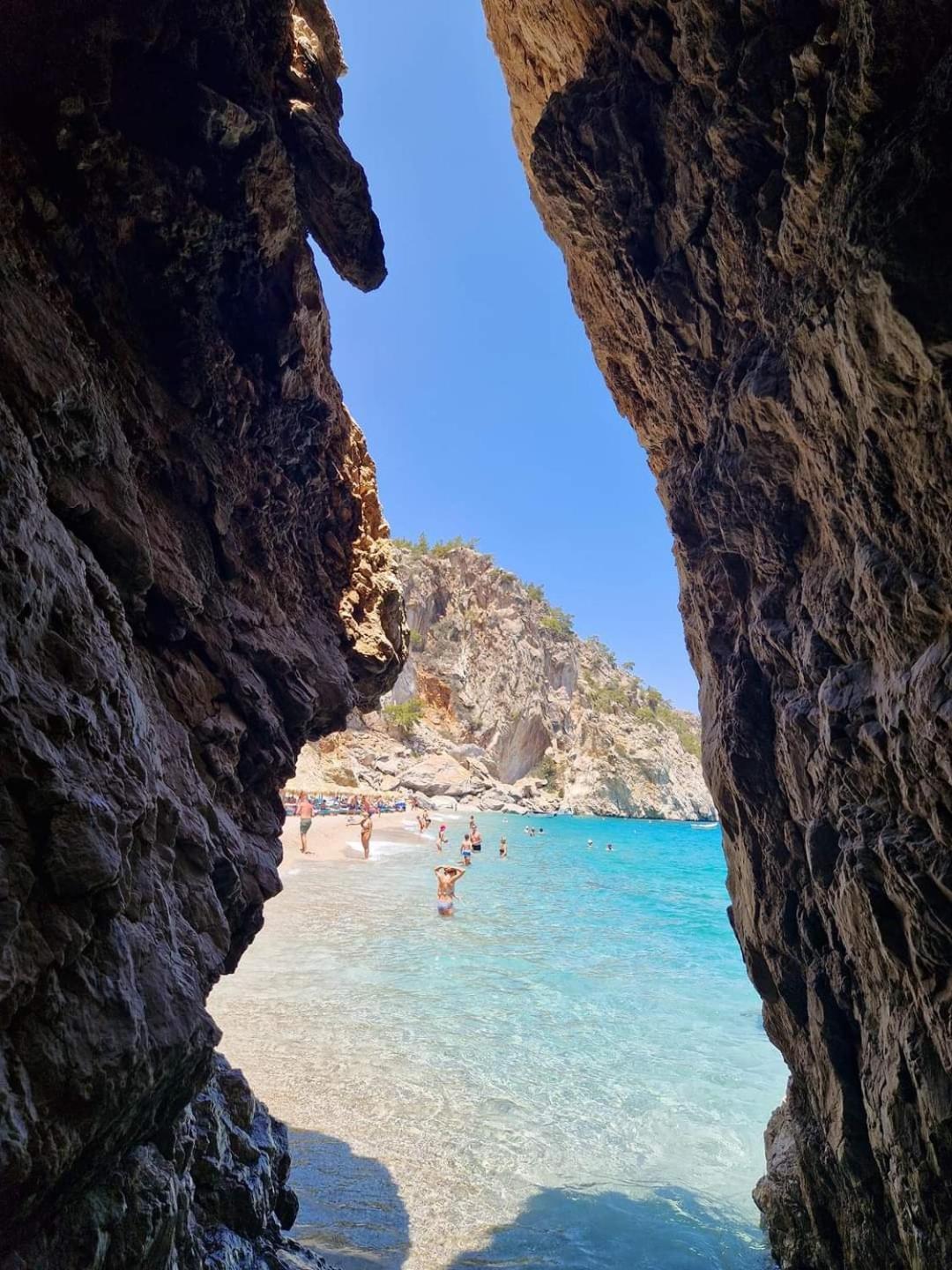 Enilion Luxury Suites Kyra Panagia Exterior foto